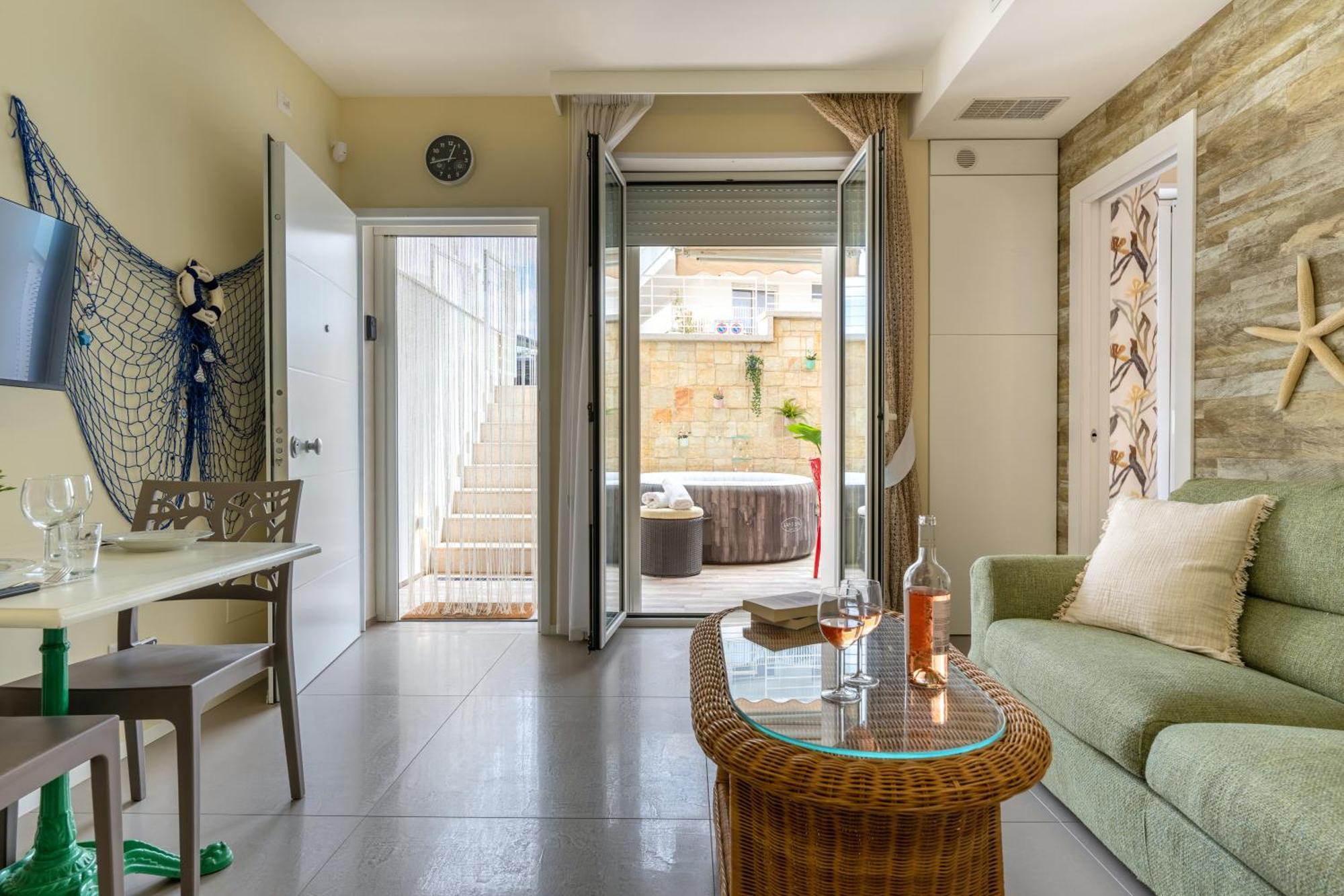 Cozy Marine Apt With Jacuzzi - 250Mt From Sea Polignano a Mare Ngoại thất bức ảnh