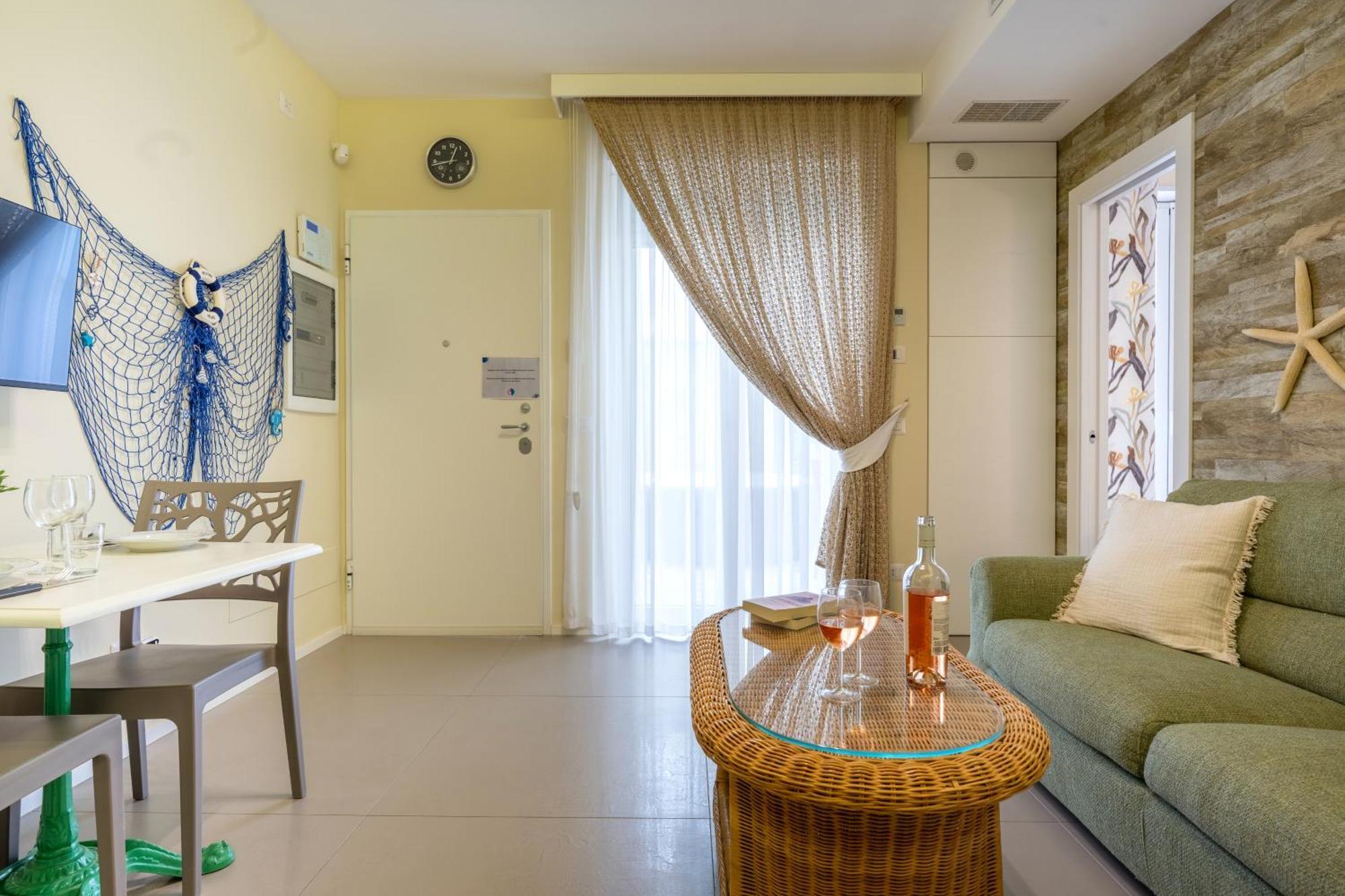 Cozy Marine Apt With Jacuzzi - 250Mt From Sea Polignano a Mare Ngoại thất bức ảnh