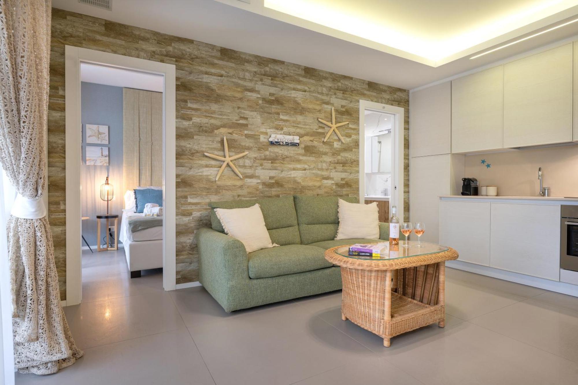 Cozy Marine Apt With Jacuzzi - 250Mt From Sea Polignano a Mare Ngoại thất bức ảnh